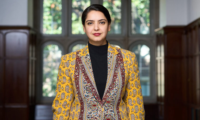 Naseh to receive International Institute of St. Louis award